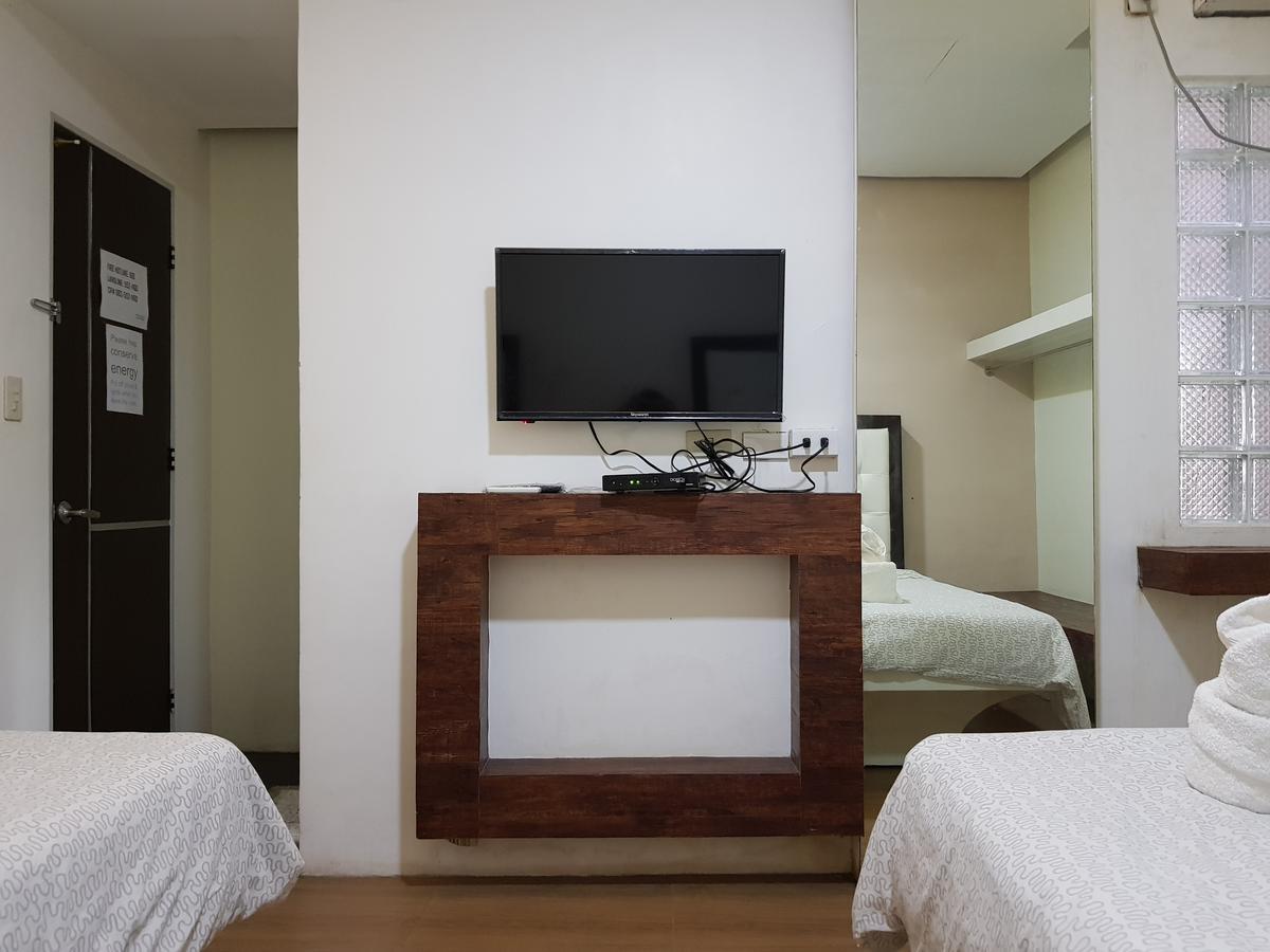 Hotel Giorgio General Santos City Bagian luar foto