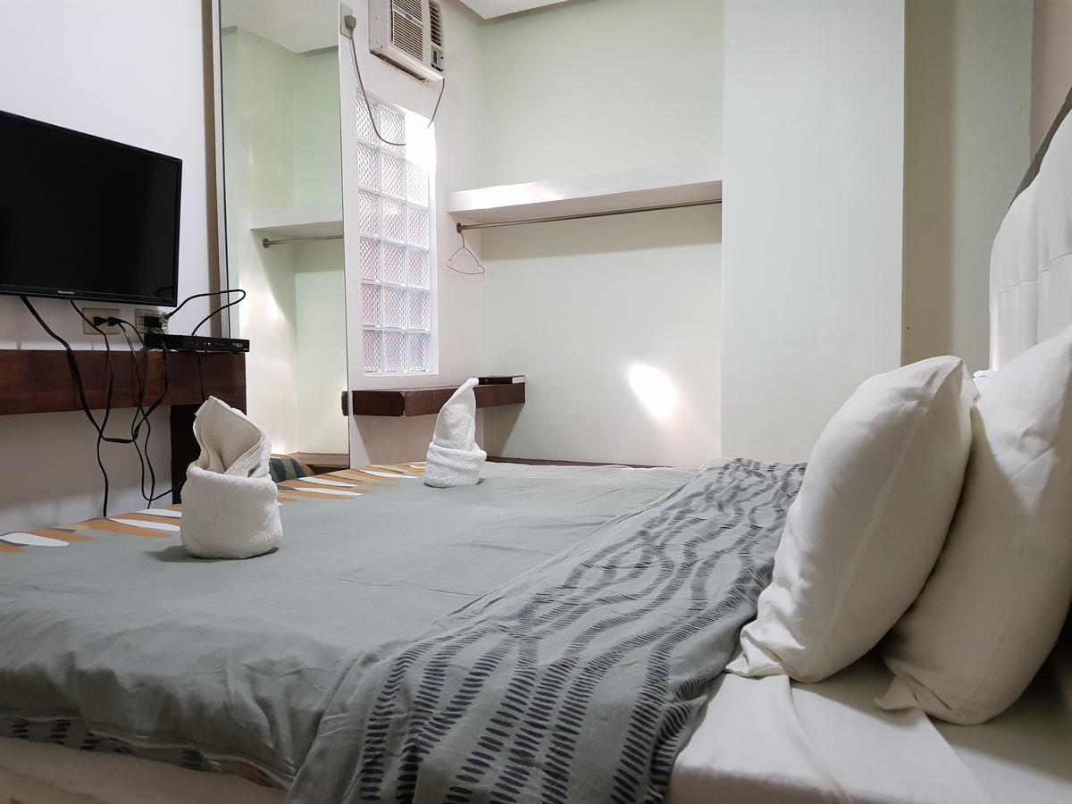 Hotel Giorgio General Santos City Bagian luar foto