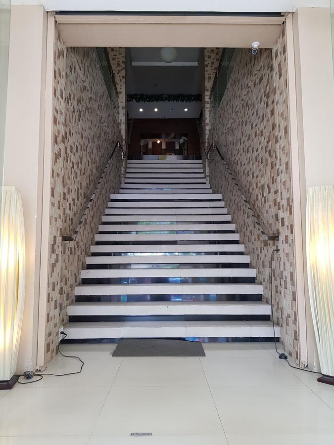 Hotel Giorgio General Santos City Bagian luar foto