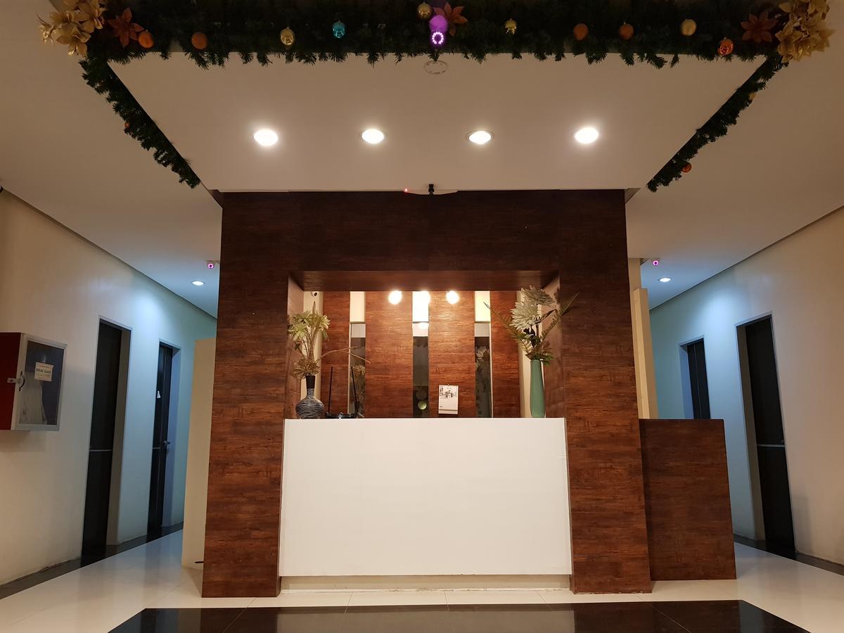 Hotel Giorgio General Santos City Bagian luar foto